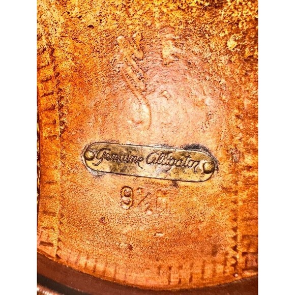 GENTLY USED .. Mezlan Alligator, Brown, Shoes Size: 9.5 - Picture 8 of 13